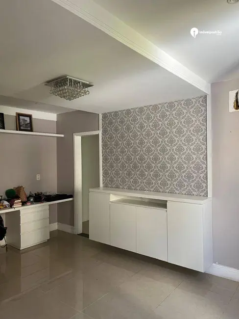 Casa com 6 quartos à venda, 600m2 em Cabral, Nilopolis - RJ - imagem 9 Foto 9 de Casa com 6 quartos à venda, 600m2 em Cabral, Nilopolis - RJ