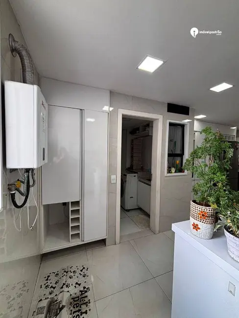 Apartamento com 3 quartos para alugar, 187m2 em Centro, Nova Iguacu - RJ - imagem 4 Foto 4 de Apartamento com 3 quartos para alugar, 187m2 em Centro, Nova Iguacu - RJ