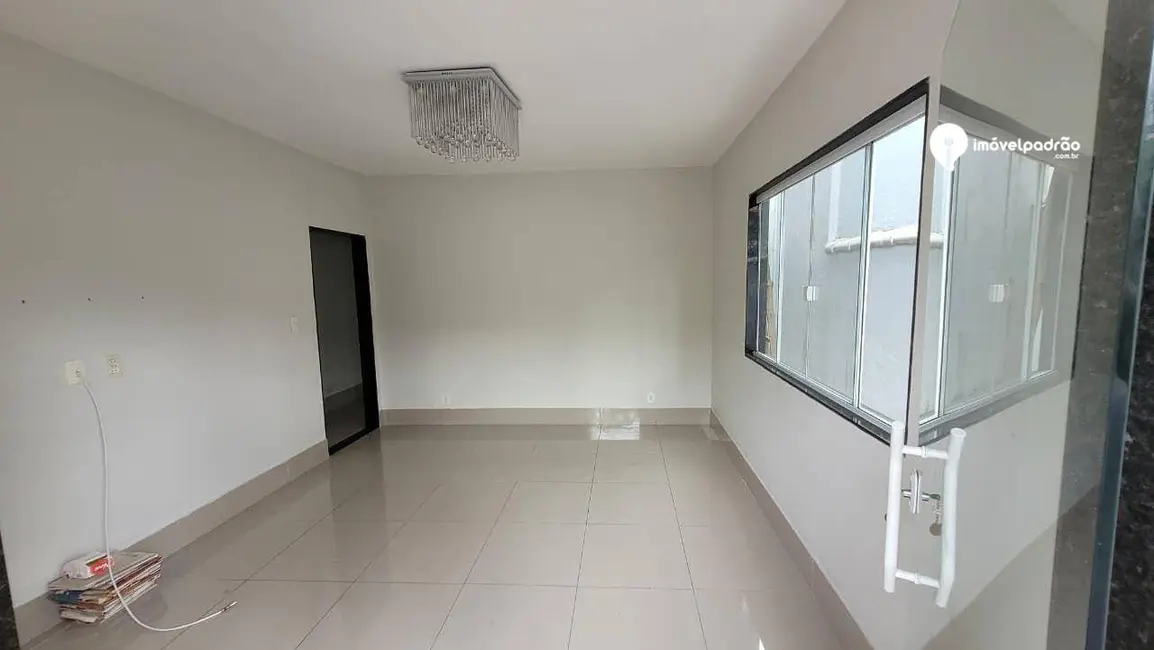 Foto 1 de Casa de Condomínio com 3 quartos para alugar, 245m2 em Centro, Nova Iguacu - RJ