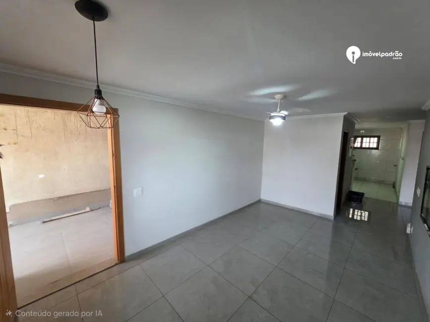 Casa com 2 quartos para alugar, 300m2 em Nova Iguacu - RJ - imagem 5 Foto 5 de Casa com 2 quartos para alugar, 300m2 em Nova Iguacu - RJ