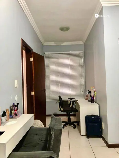 Foto 3 de Casa com 3 quartos à venda, 300m2 em Caonze, Nova Iguacu - RJ