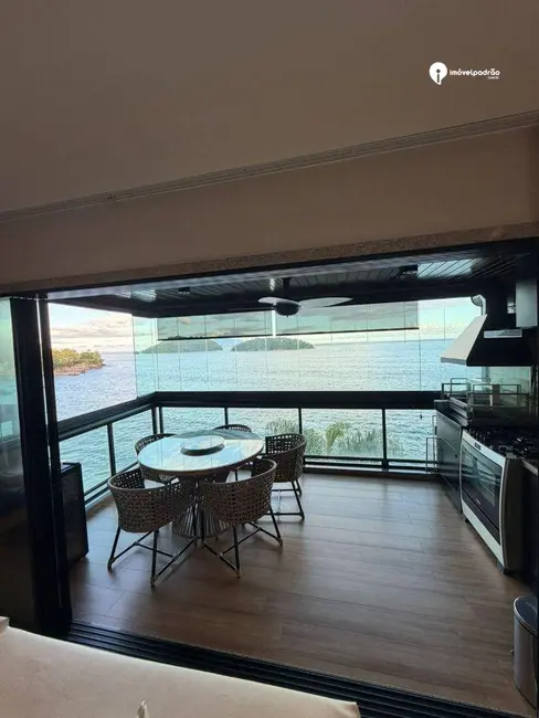 Foto 8 de Apartamento com 4 quartos à venda, 211m2 em Mangaratiba - RJ