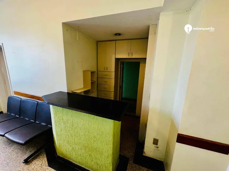Sala Comercial à venda e para alugar, 40m2 em Centro, Nova Iguacu - RJ - imagem 2 Foto 2 de Sala Comercial à venda e para alugar, 40m2 em Centro, Nova Iguacu - RJ