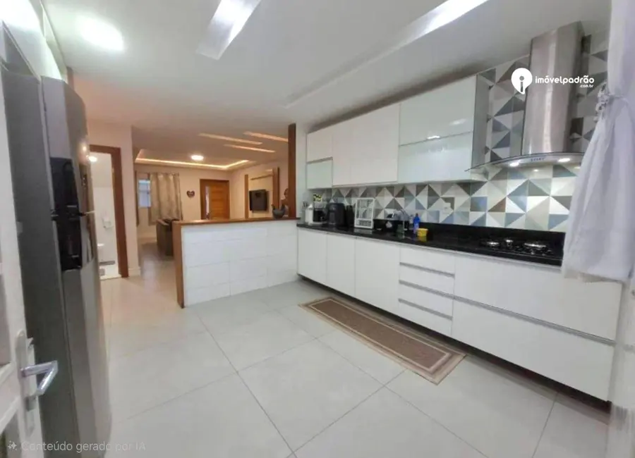 Foto 8 de Casa com 3 quartos à venda, 330m2 em Parque Residencial Guadalajara, Nova Iguacu - RJ