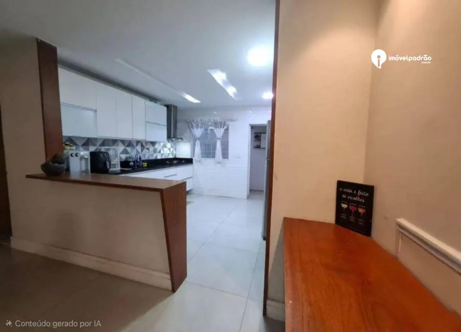 Foto 7 de Casa com 3 quartos à venda, 330m2 em Parque Residencial Guadalajara, Nova Iguacu - RJ
