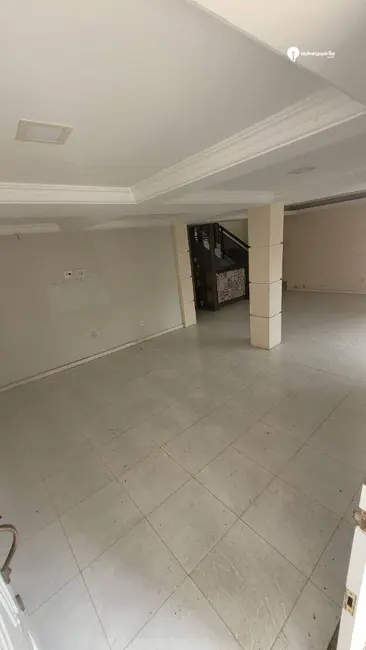 Foto 4 de Casa com 6 quartos à venda, 360m2 em Palmeiras, Nova Iguacu - RJ