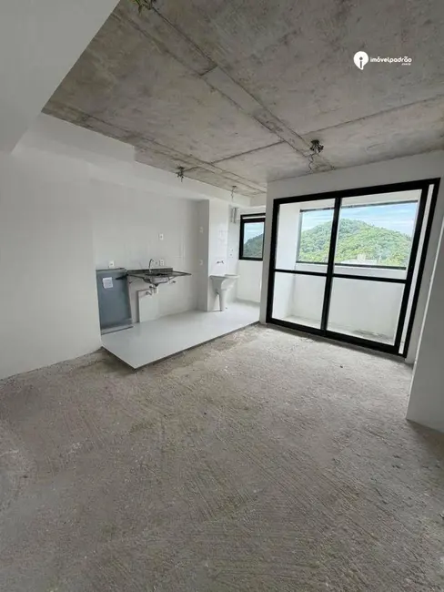 Foto 3 de Apartamento com 2 quartos à venda, 55m2 em Camorim, Rio De Janeiro - RJ