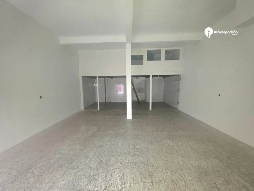 Loja para alugar, 121m2 em Centro, Nova Iguacu - RJ - imagem 3 Foto 3 de Loja para alugar, 121m2 em Centro, Nova Iguacu - RJ