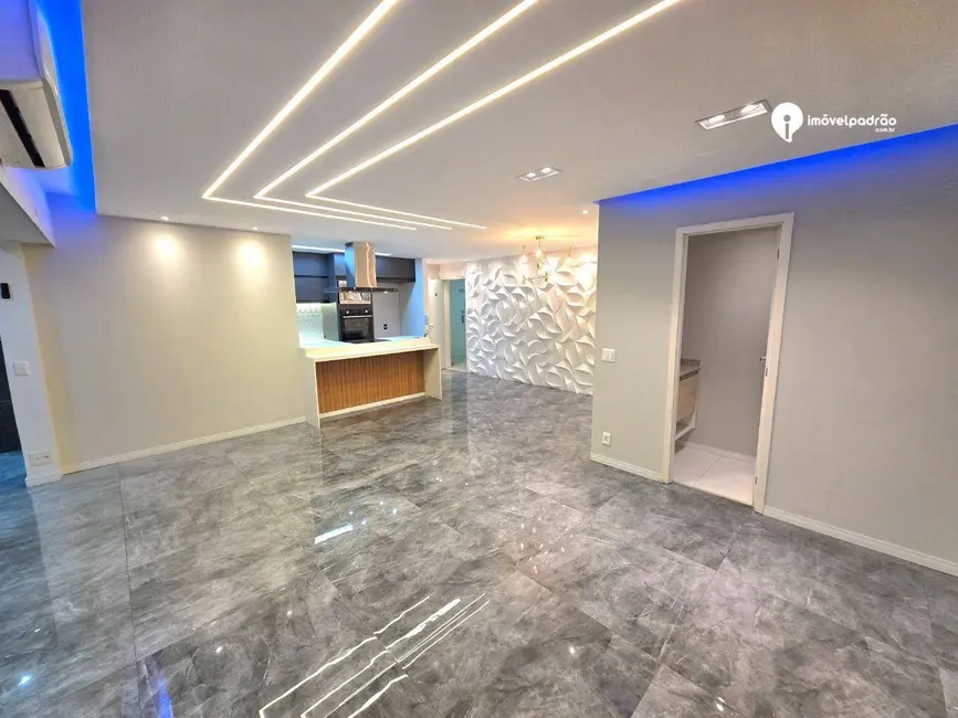 Apartamento com 3 quartos para alugar, 125m2 em Nova Iguacu - RJ - imagem 6 Foto 6 de Apartamento com 3 quartos para alugar, 125m2 em Nova Iguacu - RJ