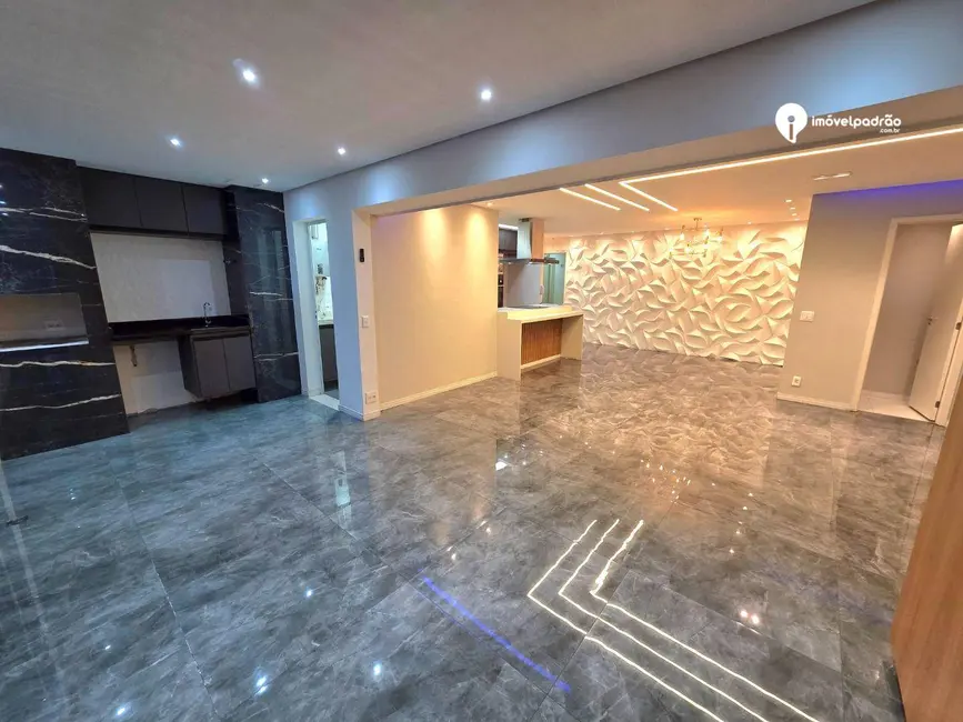 Apartamento com 3 quartos para alugar, 125m2 em Nova Iguacu - RJ - imagem 9 Foto 9 de Apartamento com 3 quartos para alugar, 125m2 em Nova Iguacu - RJ