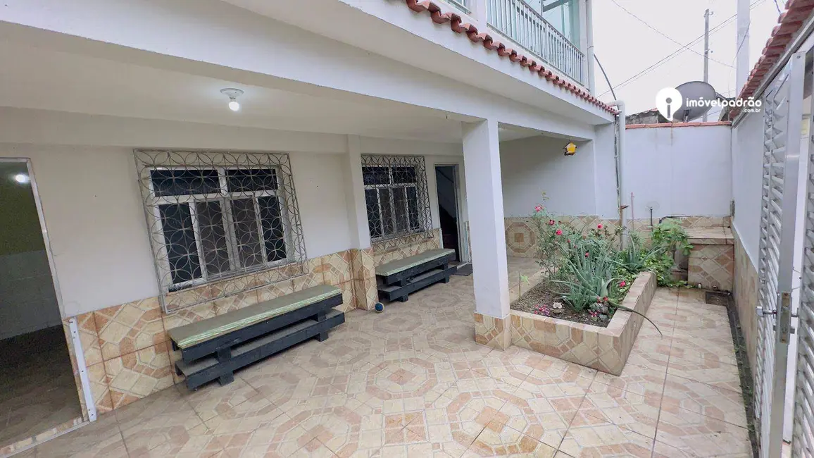 Casa de Condomínio com 3 quartos para alugar, 160m2 em Nova Iguacu - RJ - imagem 4 Foto 4 de Casa de Condomínio com 3 quartos para alugar, 160m2 em Nova Iguacu - RJ