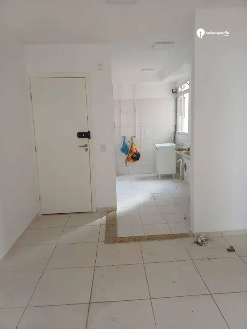 Foto 2 de Apartamento com 2 quartos à venda, 45m2 em Floresta, Nova Iguacu - RJ