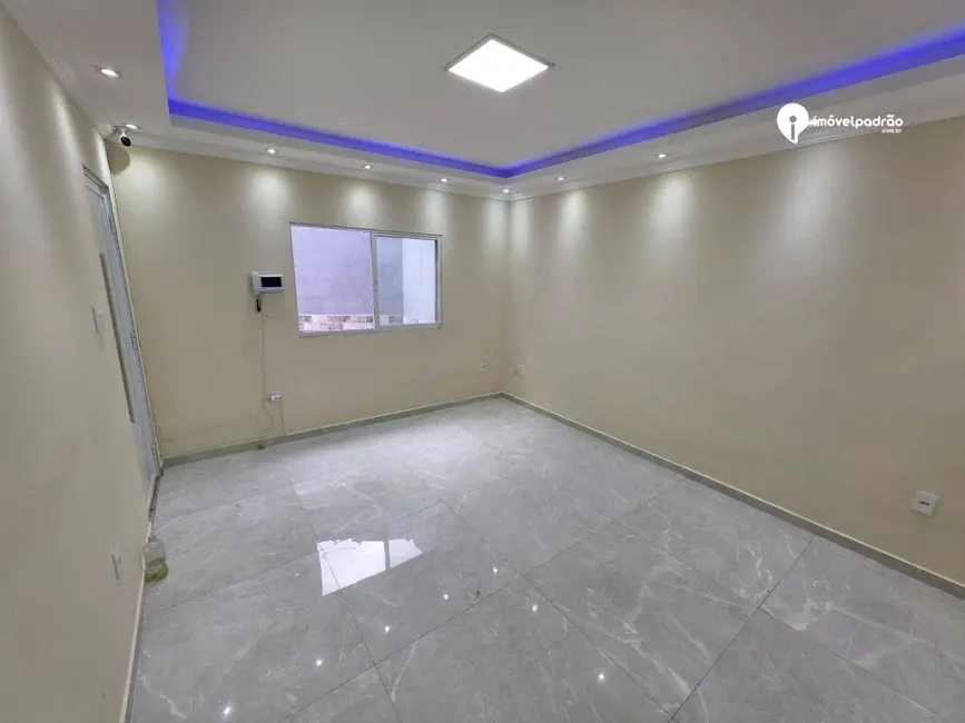 Foto 3 de Casa com 2 quartos para alugar, 180m2 em Jardim Palmares, Nova Iguacu - RJ