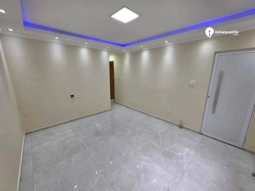Foto 1 de Casa com 2 quartos para alugar, 180m2 em Jardim Palmares, Nova Iguacu - RJ