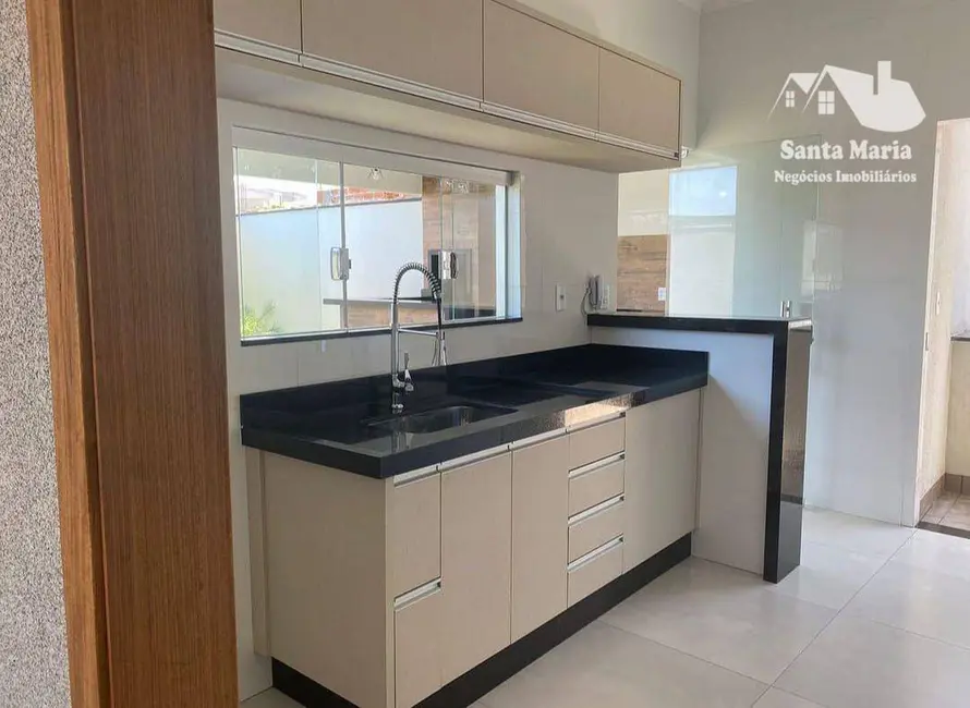 Foto 4 de Casa com 3 quartos à venda, 236m2 em Jardim Universitário, Votuporanga - SP