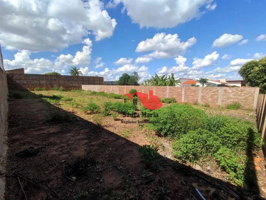 Foto 1 de Terreno / Lote à venda, 486m2 em Votuporanga - SP