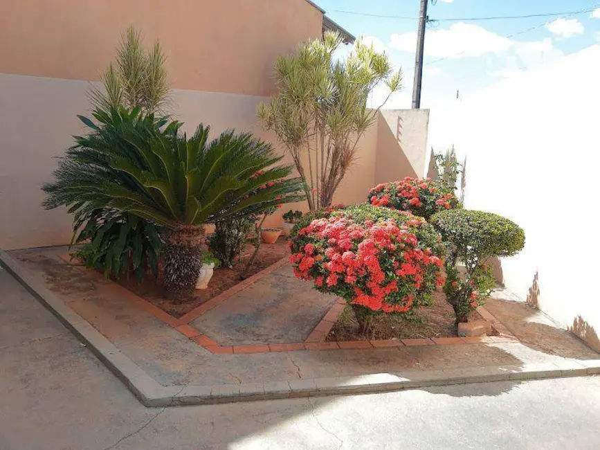 Foto 3 de Casa com 3 quartos à venda, 331m2 em Chácara Aviação, Votuporanga - SP