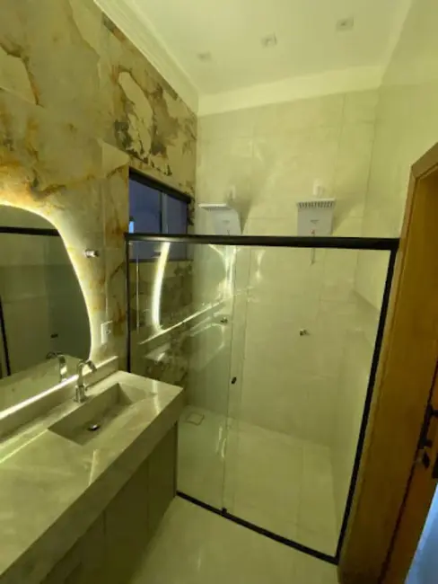 Foto 3 de Casa com 3 quartos à venda, 260m2 em Votuporanga - SP