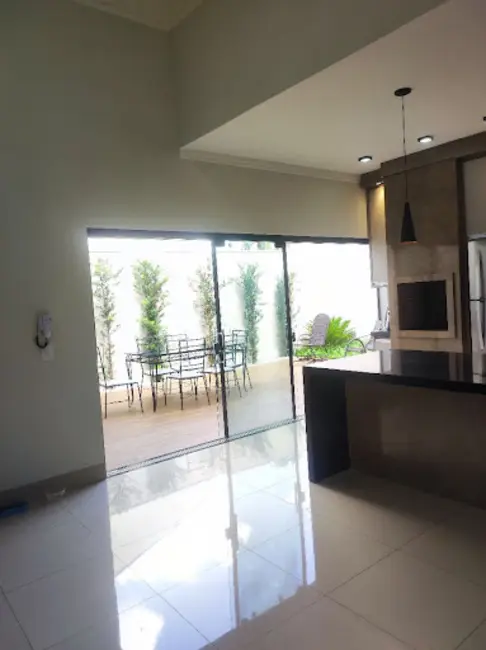 Foto 4 de Casa com 3 quartos à venda, 240m2 em Jardim Residencial Portal do Sol, Votuporanga - SP