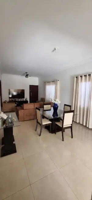 Foto 9 de Casa com 3 quartos à venda, 270m2 em Chácara das Paineiras, Votuporanga - SP