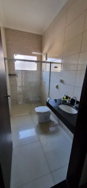 Foto 2 de Casa com 3 quartos à venda, 270m2 em Chácara das Paineiras, Votuporanga - SP