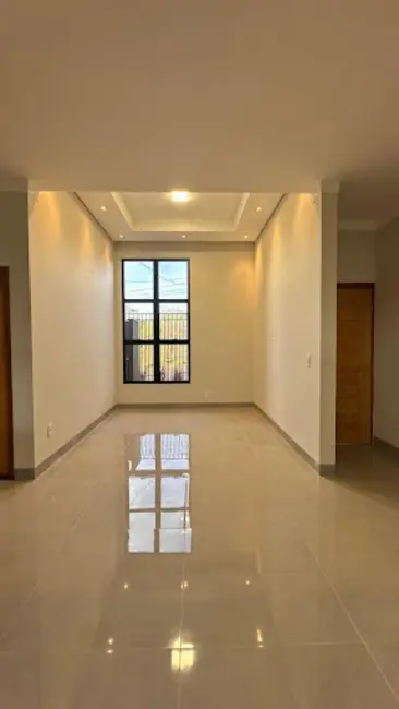 Foto 3 de Casa com 3 quartos à venda, 206m2 em Jardim Barcelona, Votuporanga - SP