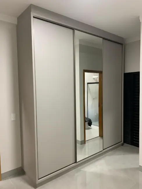 Foto 2 de Casa com 3 quartos à venda, 152m2 em Jardim Universitário, Votuporanga - SP