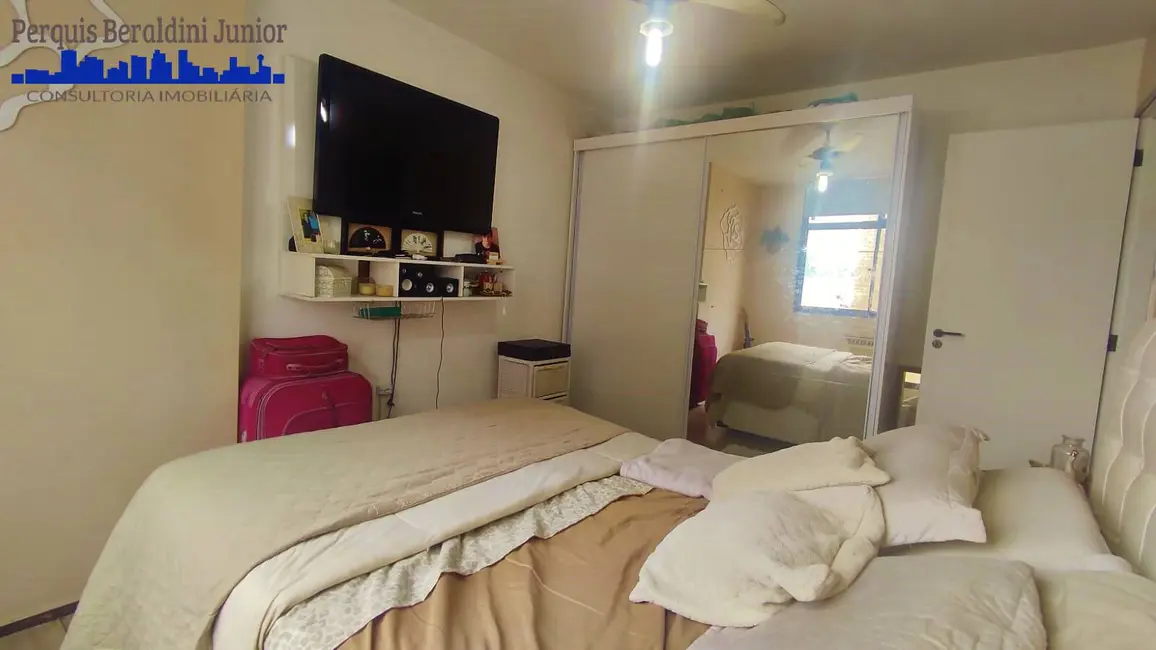 Foto 5 de Apartamento com 2 quartos à venda, 70m2 em Icaraí, Niteroi - RJ