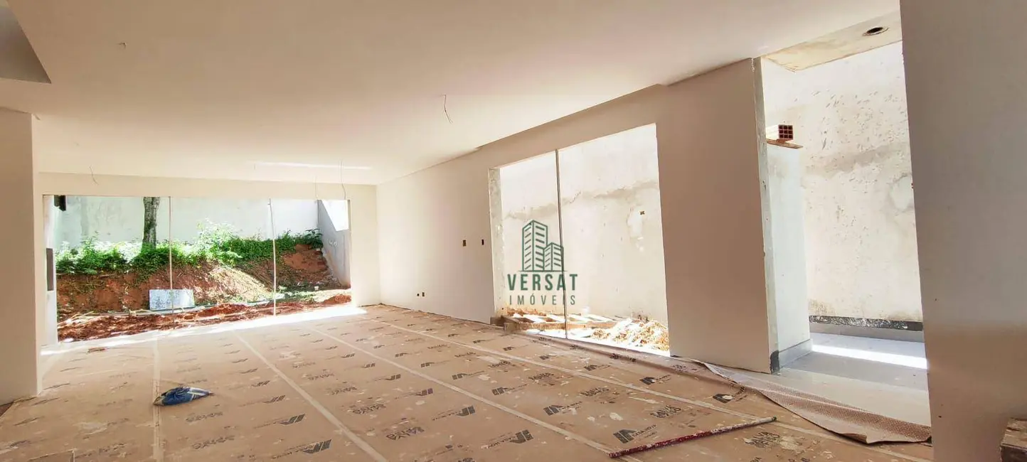 Casa de Condomínio com 4 quartos à venda, 305m2 em Vista Alegre, Curitiba - PR - imagem 3 Foto 3 de Casa de Condomínio com 4 quartos à venda, 305m2 em Vista Alegre, Curitiba - PR