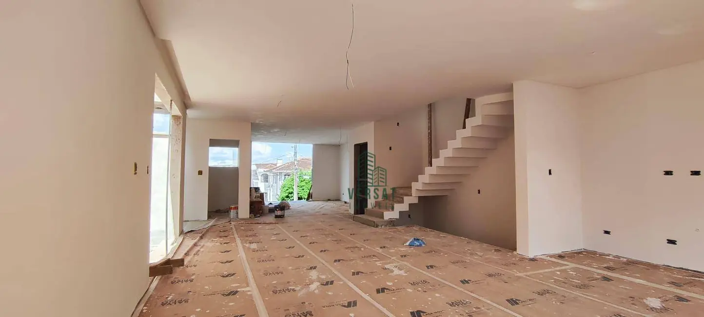 Casa de Condomínio com 4 quartos à venda, 305m2 em Vista Alegre, Curitiba - PR - imagem 6 Foto 6 de Casa de Condomínio com 4 quartos à venda, 305m2 em Vista Alegre, Curitiba - PR