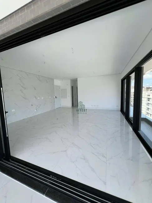 Foto 5 de Apartamento com 2 quartos à venda, 107m2 em Água Verde, Curitiba - PR