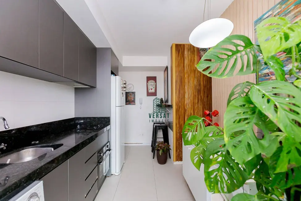 Foto 3 de Apartamento com 1 quarto à venda, 28m2 em Novo Mundo, Curitiba - PR