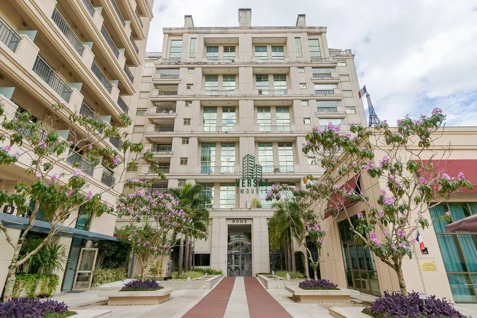 Foto 3 de Apartamento com 2 quartos para alugar, 82m2 em Batel, Curitiba - PR