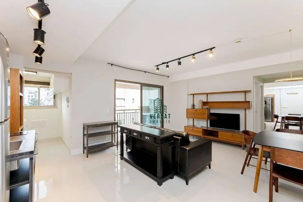 Foto 4 de Apartamento com 2 quartos para alugar, 82m2 em Batel, Curitiba - PR