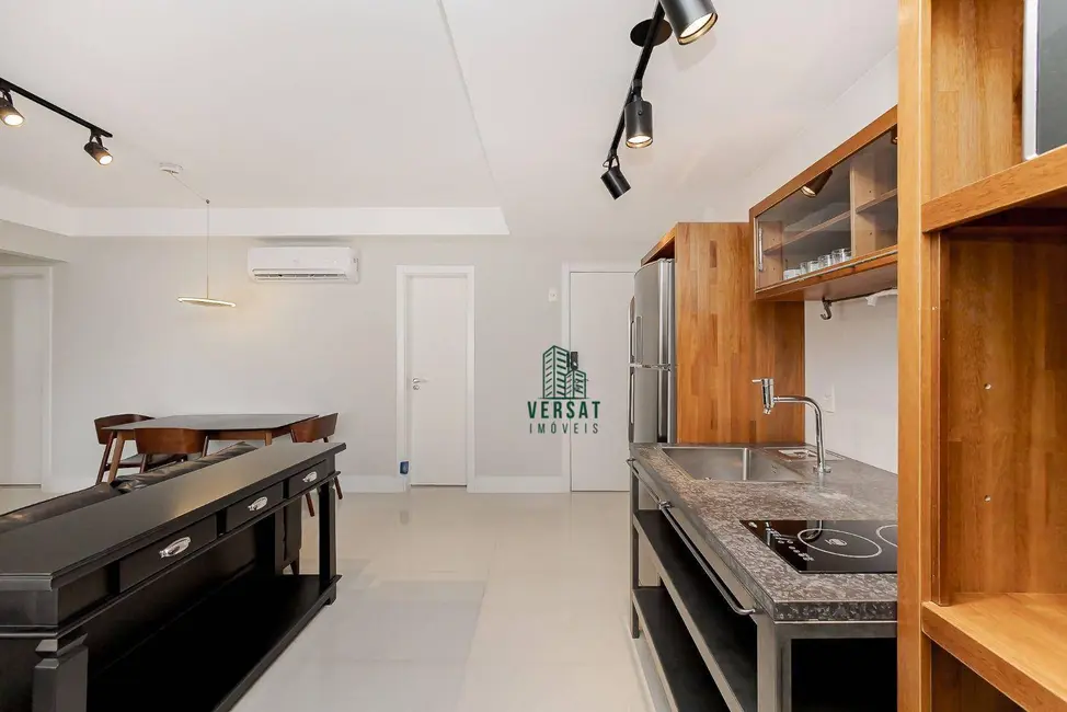 Foto 10 de Apartamento com 2 quartos para alugar, 82m2 em Batel, Curitiba - PR