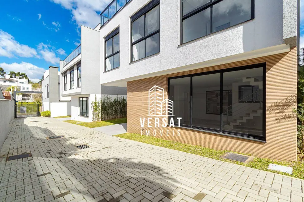 Foto 1 de Sobrado com 3 quartos à venda, 130m2 em São Lourenço, Curitiba - PR