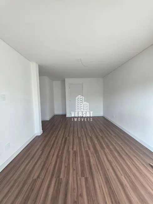 Sobrado com 3 quartos à venda, 157m2 em Portão, Curitiba - PR - imagem 7 Foto 7 de Sobrado com 3 quartos à venda, 157m2 em Portão, Curitiba - PR