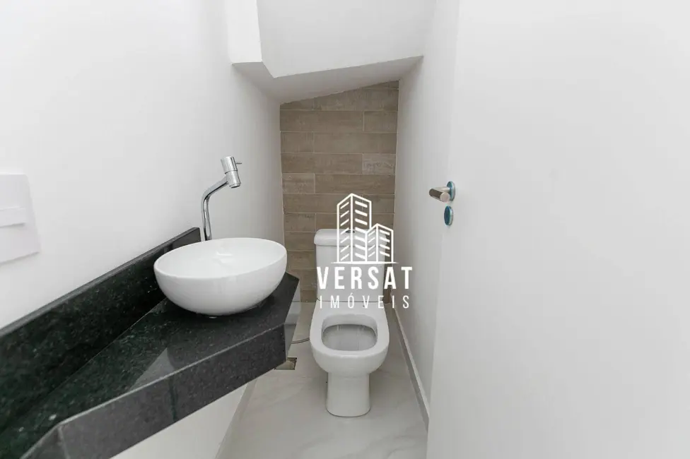 Sobrado com 4 quartos à venda, 173m2 em Boneca do Iguaçu, Sao Jose Dos Pinhais - PR - imagem 5 Foto 5 de Sobrado com 4 quartos à venda, 173m2 em Boneca do Iguaçu, Sao Jose Dos Pinhais - PR