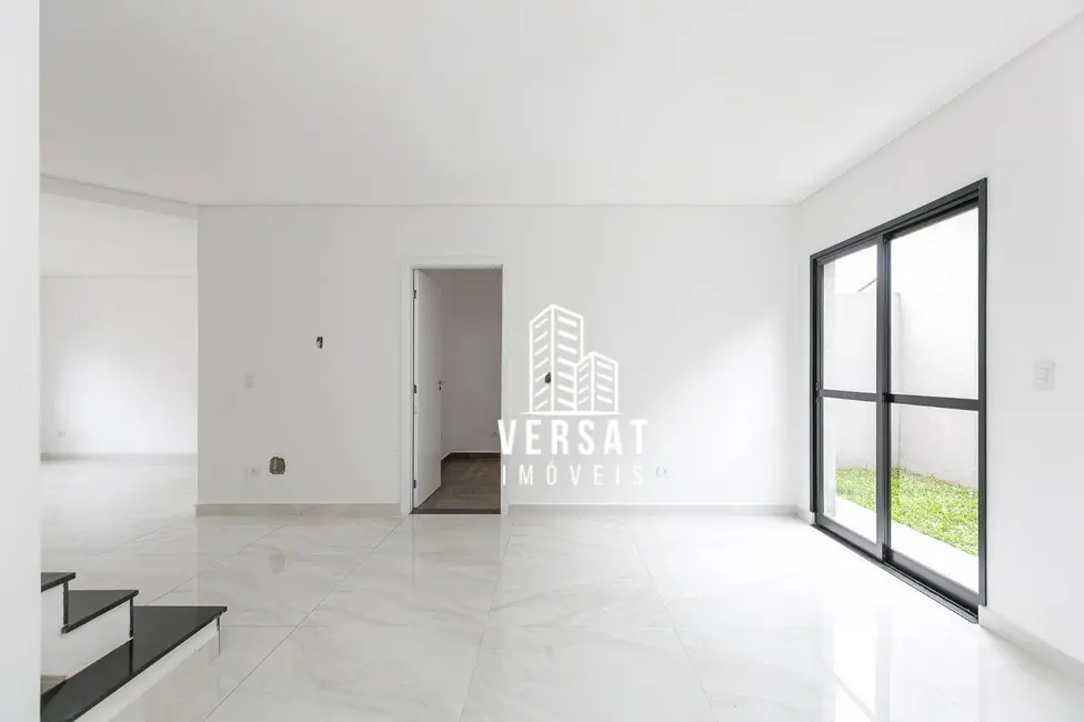 Sobrado com 4 quartos à venda, 173m2 em Boneca do Iguaçu, Sao Jose Dos Pinhais - PR - imagem 8 Foto 8 de Sobrado com 4 quartos à venda, 173m2 em Boneca do Iguaçu, Sao Jose Dos Pinhais - PR