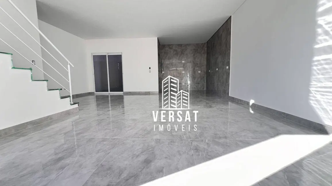 Sobrado com 3 quartos à venda, 125m2 em Boqueirão, Curitiba - PR - imagem 5 Foto 5 de Sobrado com 3 quartos à venda, 125m2 em Boqueirão, Curitiba - PR