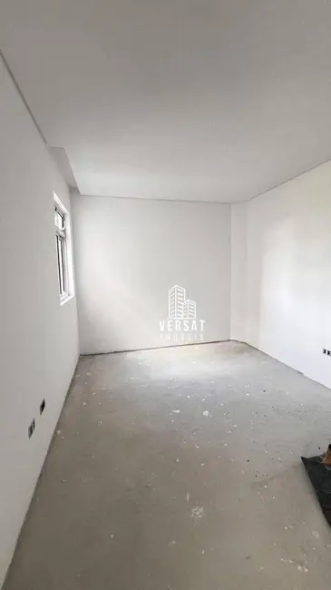 Sobrado com 3 quartos à venda, 125m2 em Boqueirão, Curitiba - PR - imagem 9 Foto 9 de Sobrado com 3 quartos à venda, 125m2 em Boqueirão, Curitiba - PR