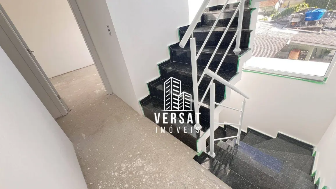 Sobrado com 3 quartos à venda, 125m2 em Boqueirão, Curitiba - PR - imagem 6 Foto 6 de Sobrado com 3 quartos à venda, 125m2 em Boqueirão, Curitiba - PR