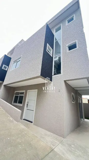 Sobrado com 3 quartos à venda, 120m2 em Xaxim, Curitiba - PR - imagem 2 Foto 2 de Sobrado com 3 quartos à venda, 120m2 em Xaxim, Curitiba - PR