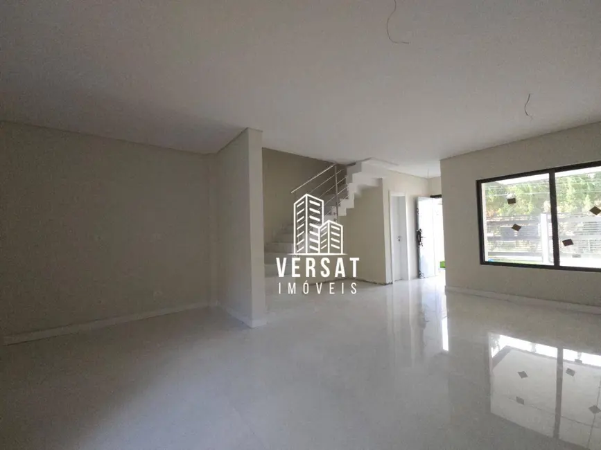 Foto 5 de Sobrado com 3 quartos à venda, 150m2 em Uberaba, Curitiba - PR