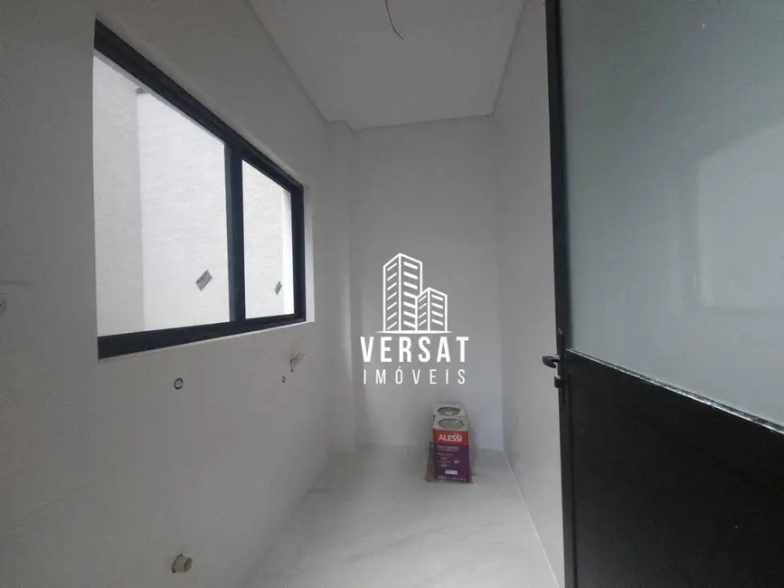 Foto 8 de Sobrado com 3 quartos à venda, 150m2 em Uberaba, Curitiba - PR