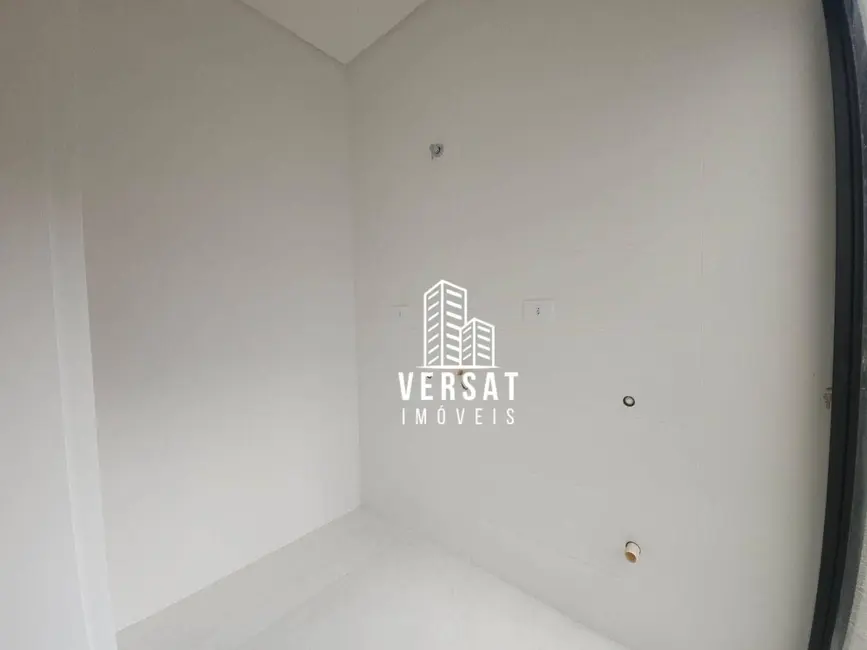 Foto 8 de Sobrado com 3 quartos à venda, 135m2 em Uberaba, Curitiba - PR