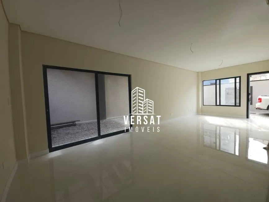 Foto 6 de Sobrado com 3 quartos à venda, 135m2 em Uberaba, Curitiba - PR