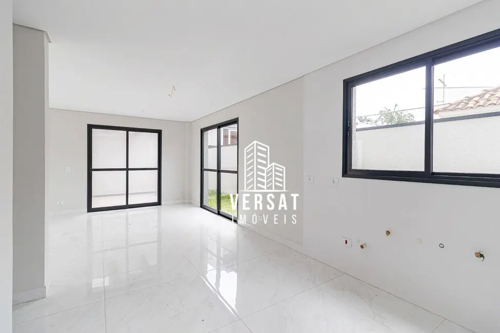 Foto 4 de Sobrado com 3 quartos à venda, 119m2 em Uberaba, Curitiba - PR