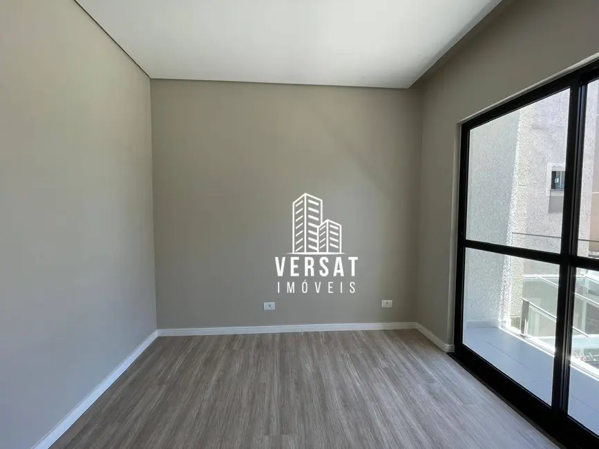 Foto 8 de Sobrado com 3 quartos à venda, 104m2 em Uberaba, Curitiba - PR