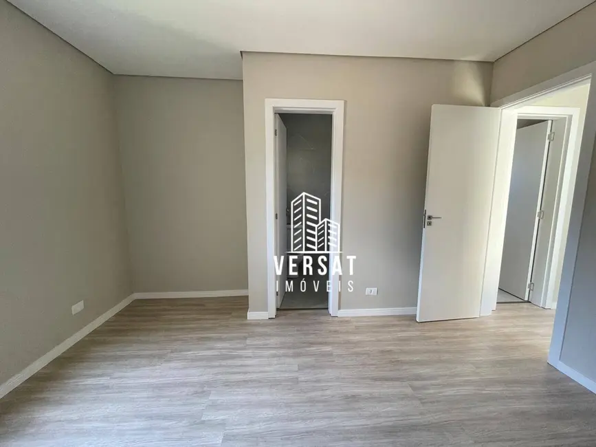 Foto 9 de Sobrado com 3 quartos à venda, 104m2 em Uberaba, Curitiba - PR